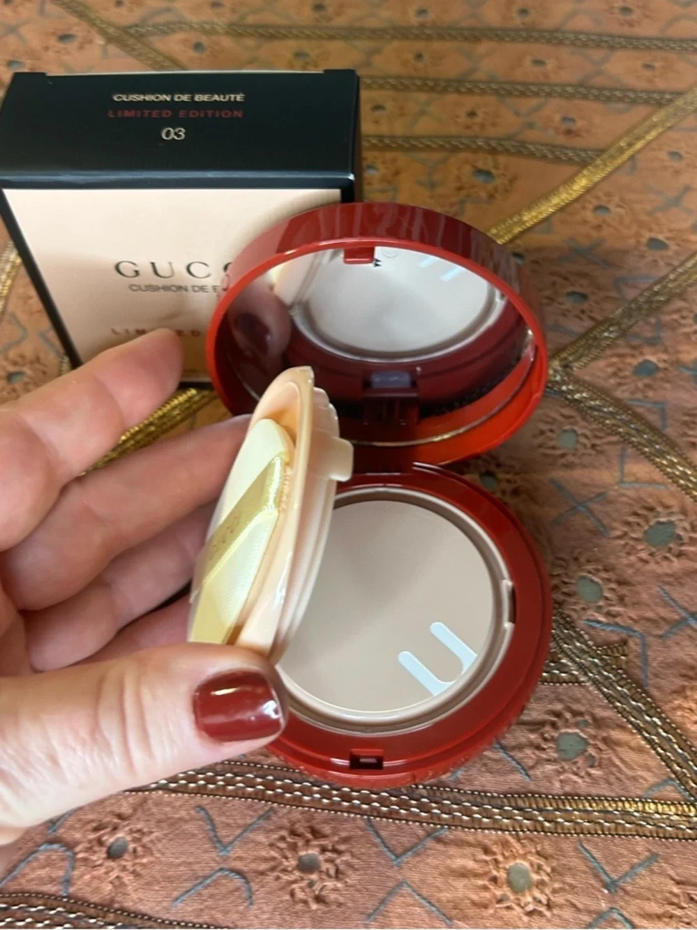 Gucci Limited-Edition Cushion De Beauté SPF Foundation in Shade 03